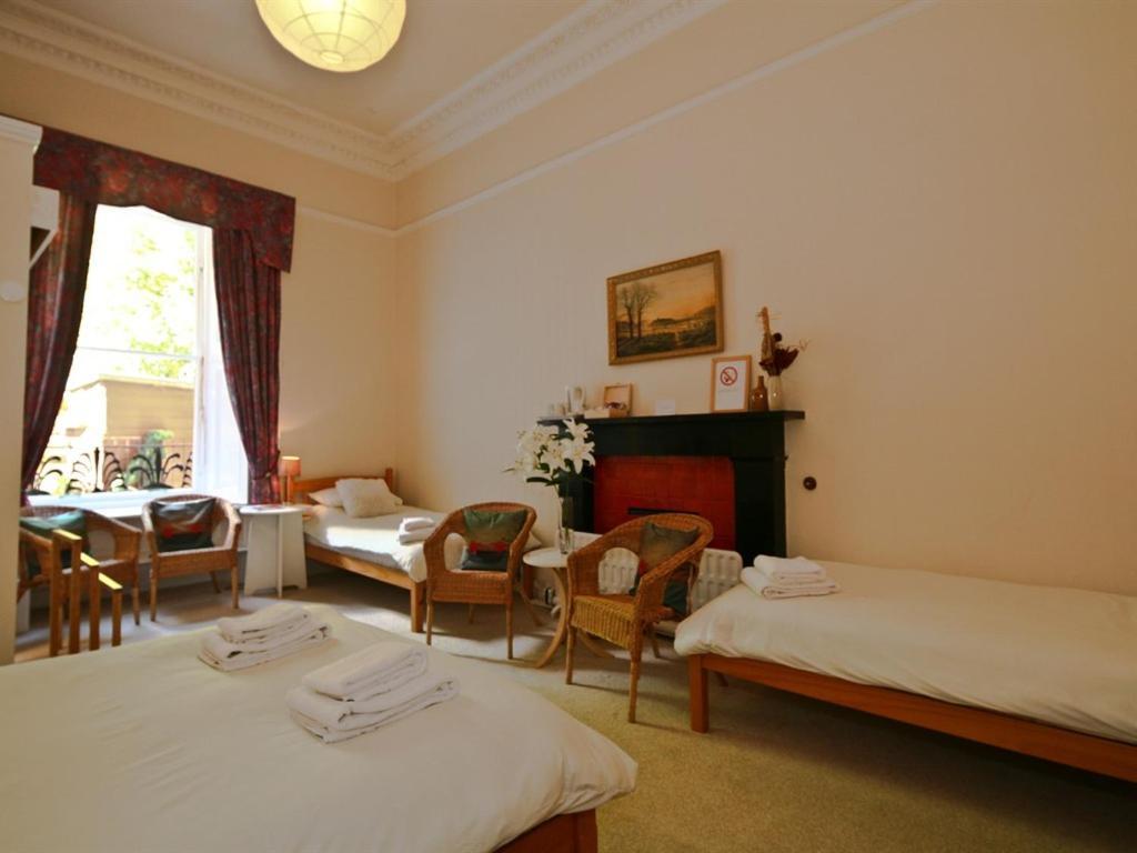 Halcyon House Hotel Единбург Стая снимка