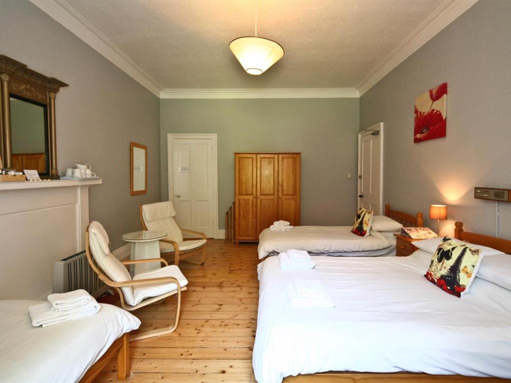 Halcyon House Hotel Единбург Стая снимка